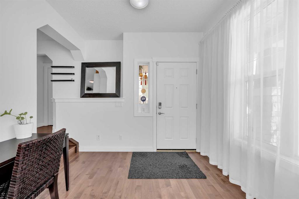 245 Skyview Ranch Way NE photo 2