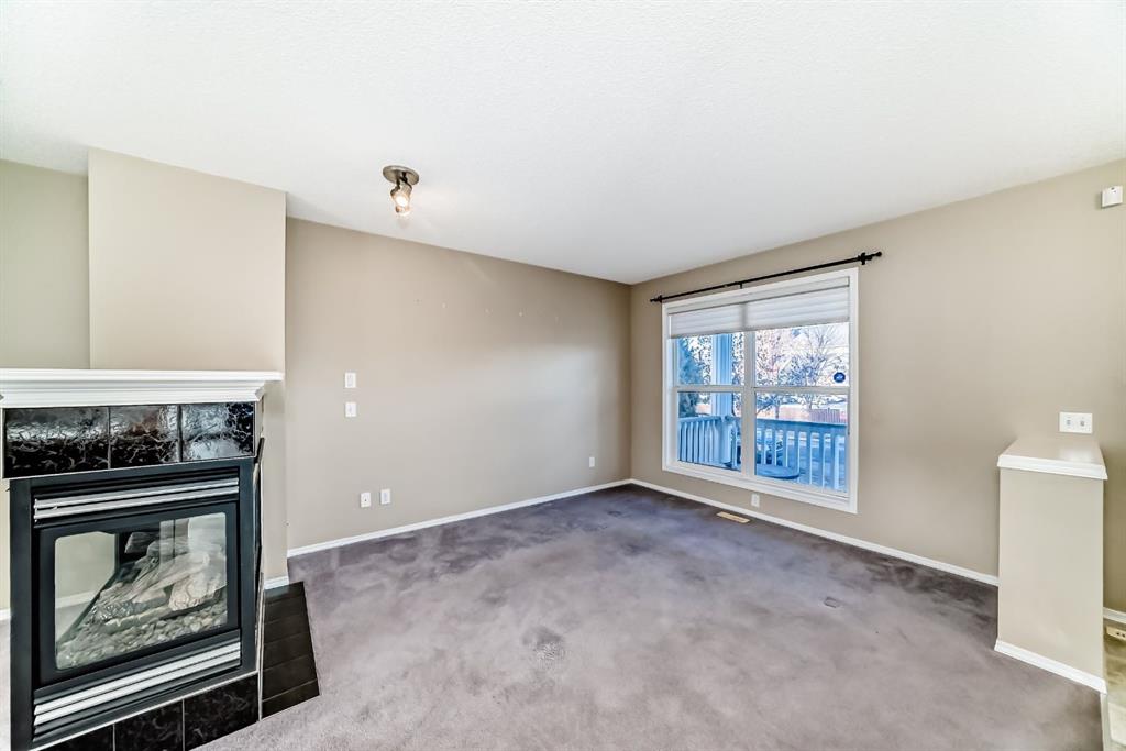 240 Prestwick Way SE photo 5