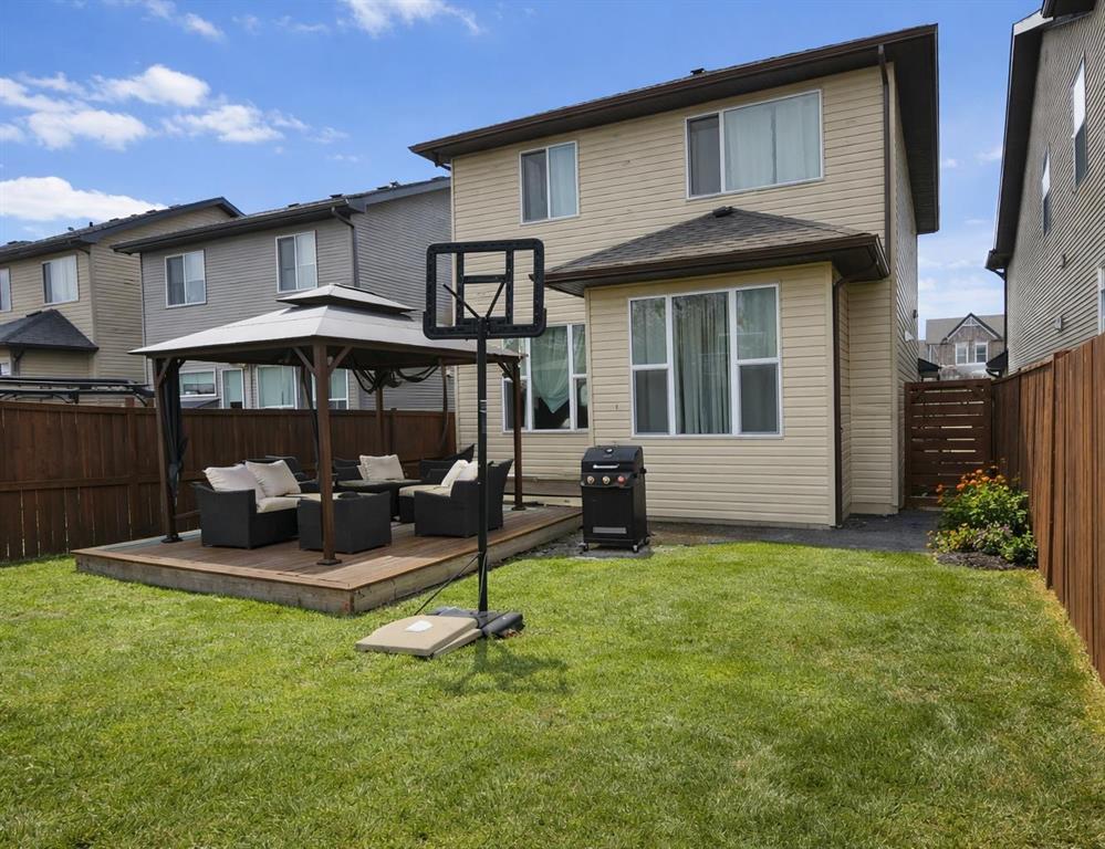 1580 New Brighton Drive SE photo 2