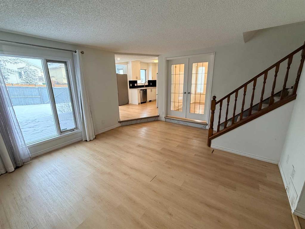 651 Macewan Drive NW photo 5