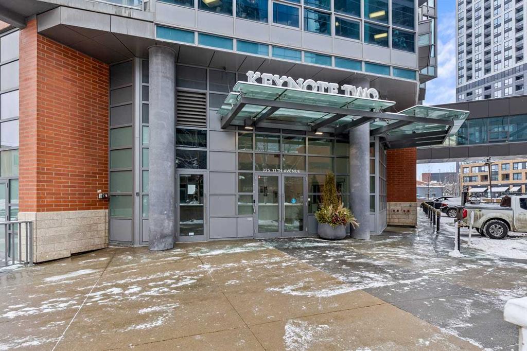 225 11 Avenue SE #804 photo 2