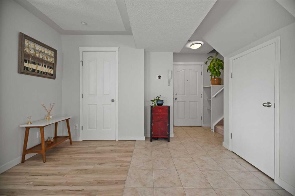 1608 12 Avenue SW #304 photo 2
