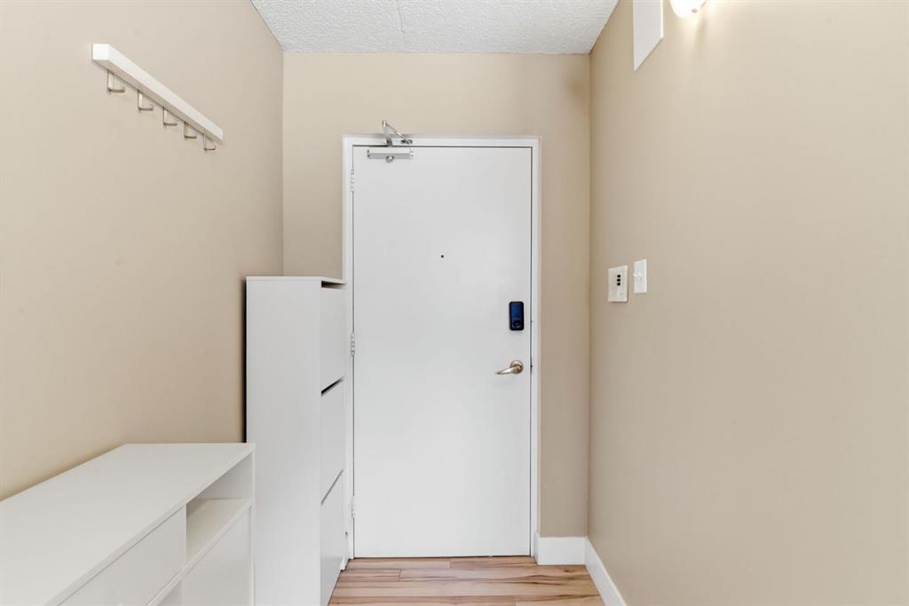 315 9A Street NW #103 photo 4