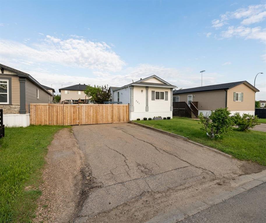 284 Caouette Crescent