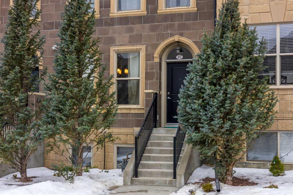37 Sage Meadows Terrace NW photo 2