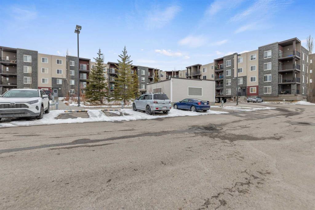 195 Kincora Glen Road NW #224 photo 3