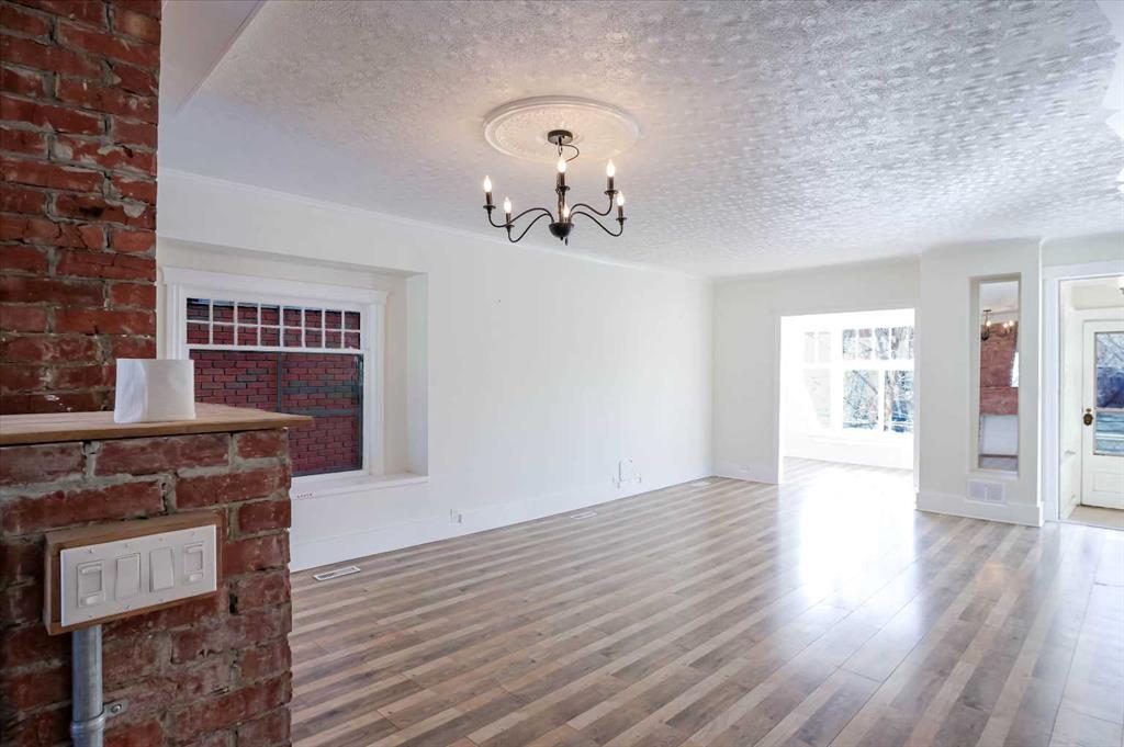 434 Memorial Drive NW photo 4