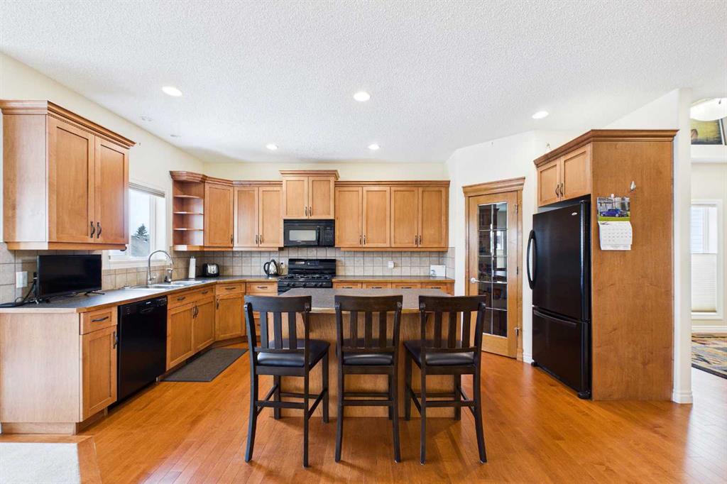 167 Evanston View NW photo 5