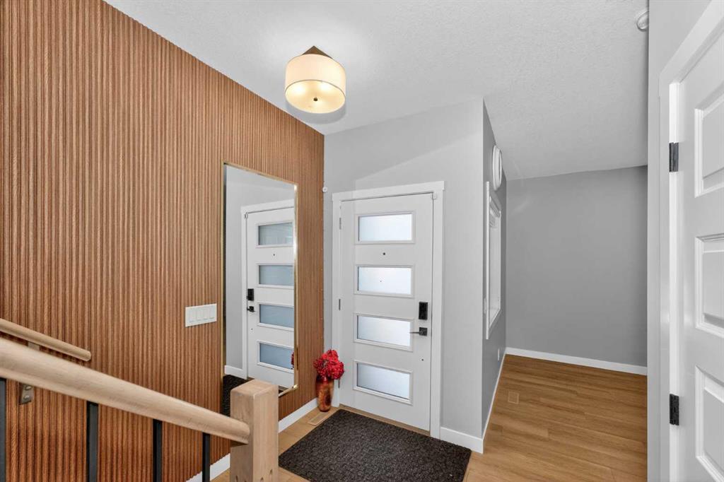 248 Homestead Grove NE photo 4