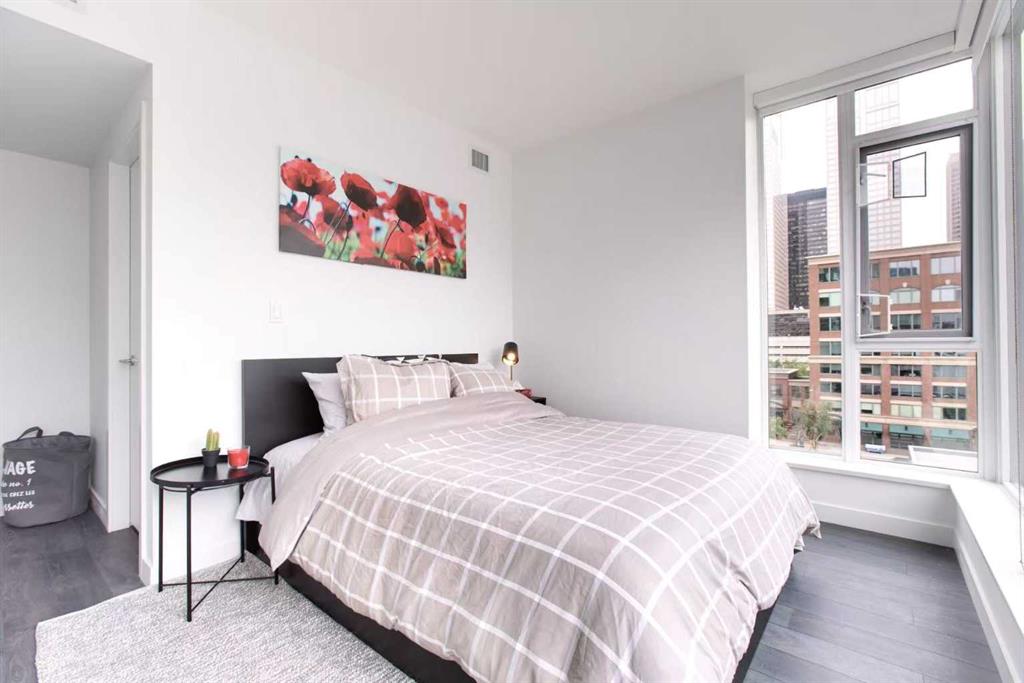 310 12 Avenue SW #505 photo 3