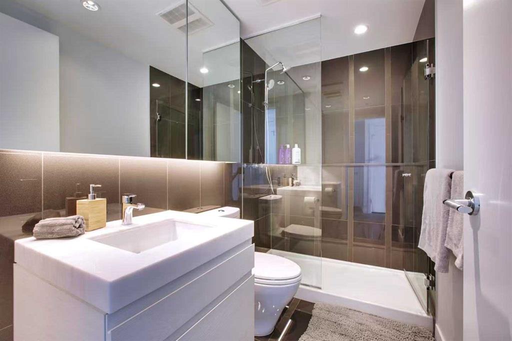 310 12 Avenue SW #505 photo 4