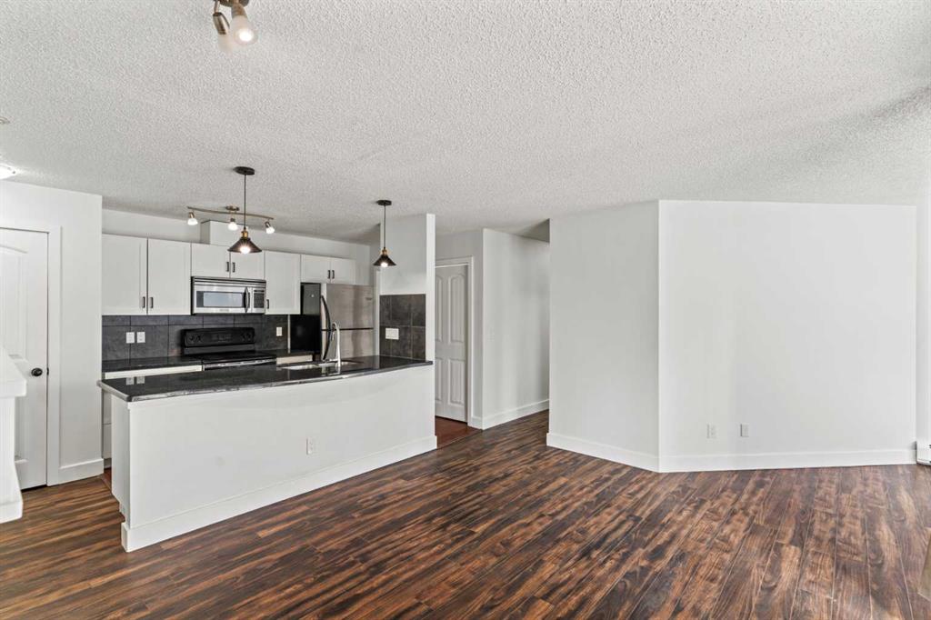 219 Village Terrace SW #2 photo 3