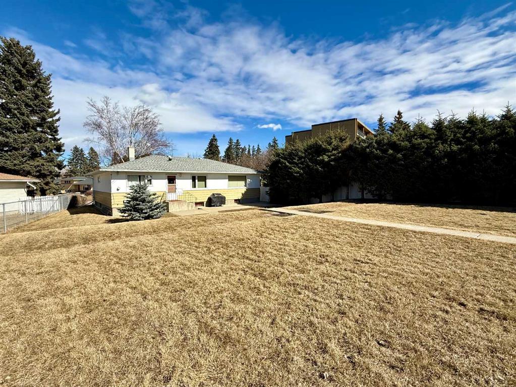 151 Fielding Drive SE photo 2