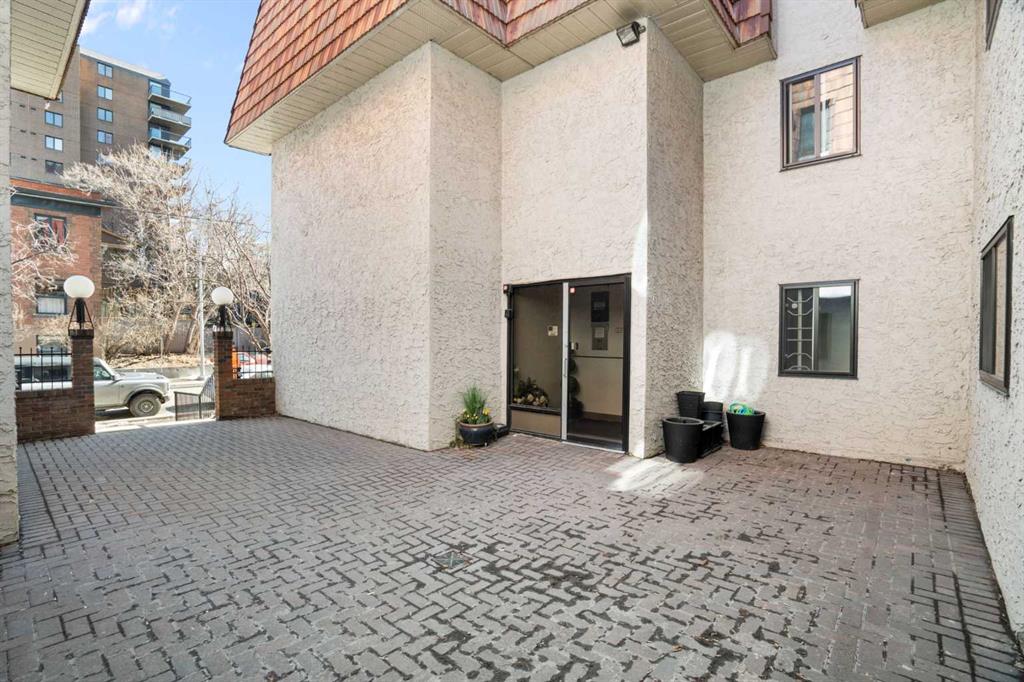 305 25 Avenue SW #304 photo 5
