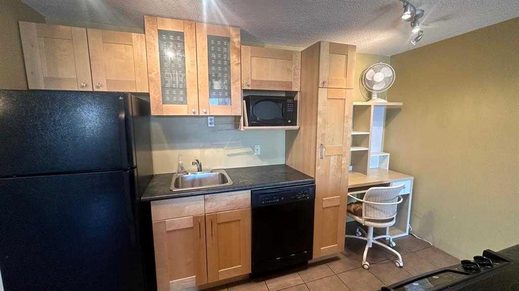1236 15 Avenue SW #705 photo 3