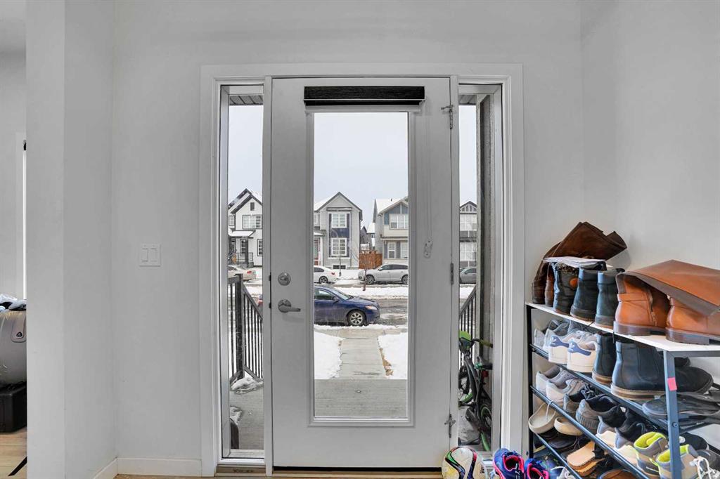 181 Walcrest Boulevard SE photo 4