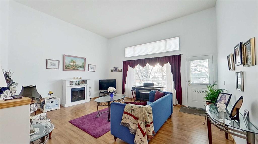 272 Rocky Ridge Court NW photo 3