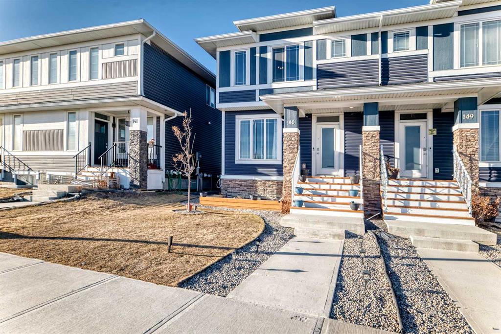 145 Red Sky Way NE photo 2