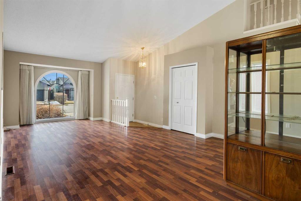 103 Riverside Way SE photo 4