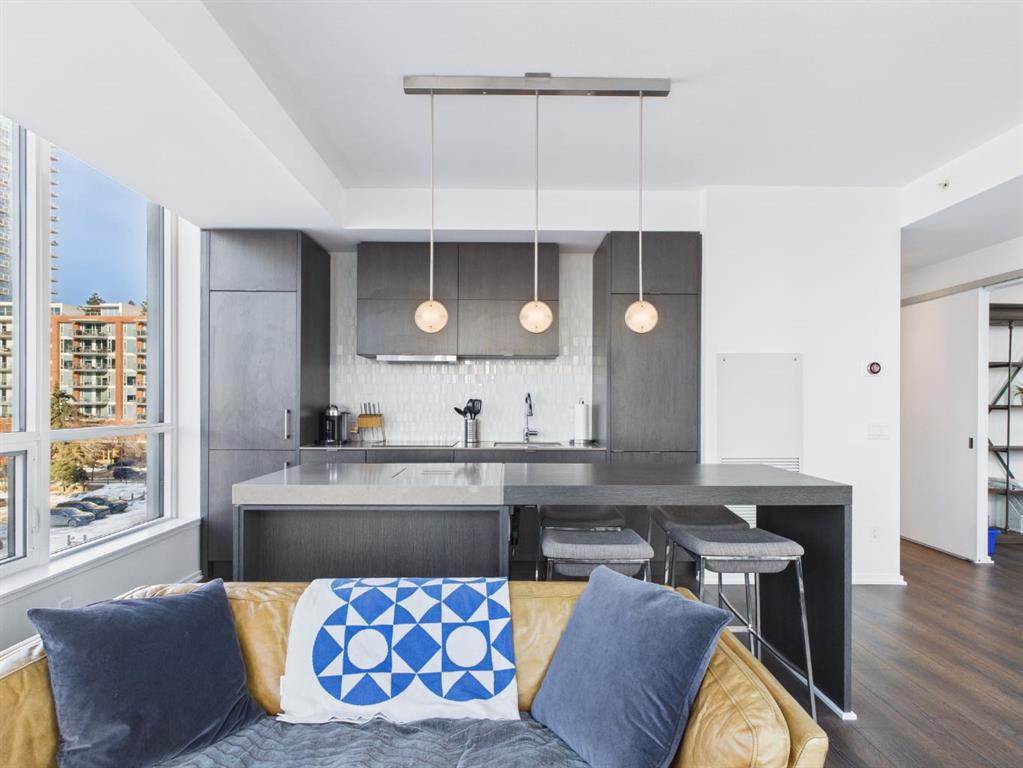 615 6 Avenue SE #326 photo 4