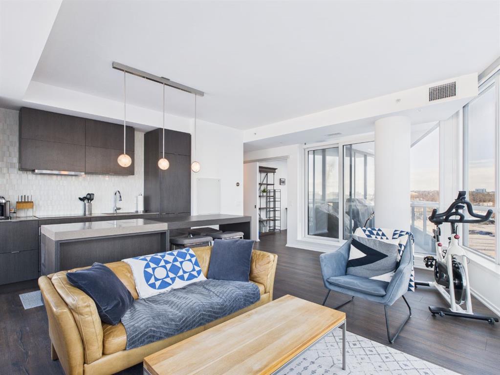 615 6 Avenue SE #326 photo 5