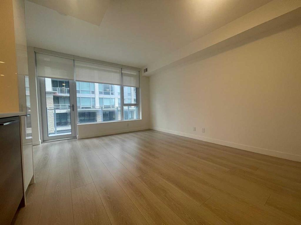 108 Waterfront Court SW #703 photo 3