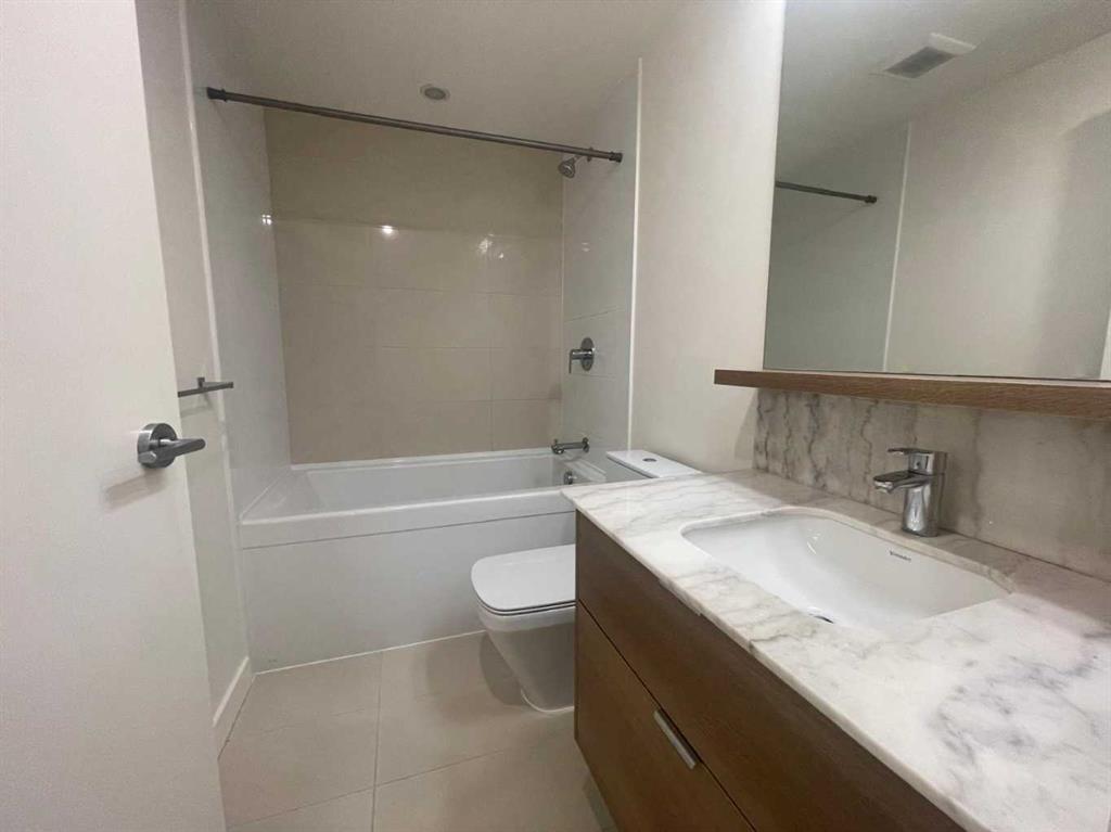 108 Waterfront Court SW #703 photo 5