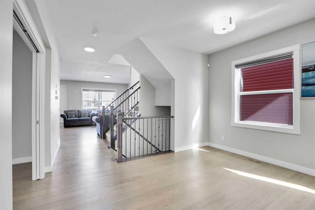 92 Red Embers Terrace NE photo 4