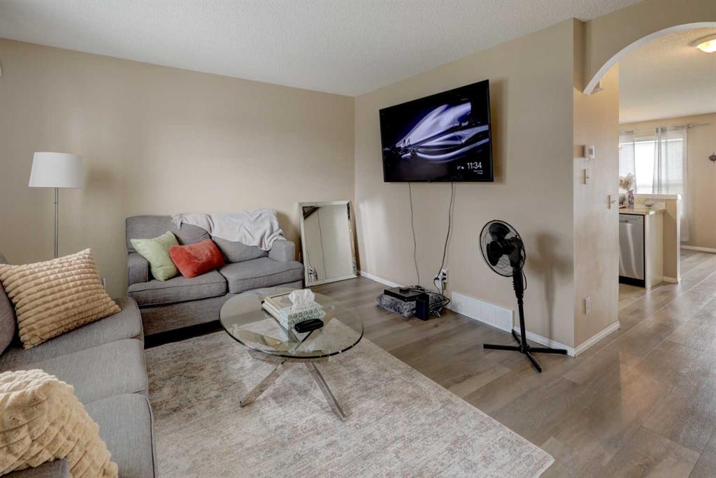 22 Tarington Landing NE