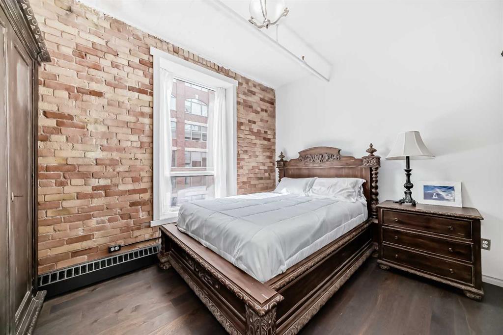 240 11 Avenue SW #402 photo 4