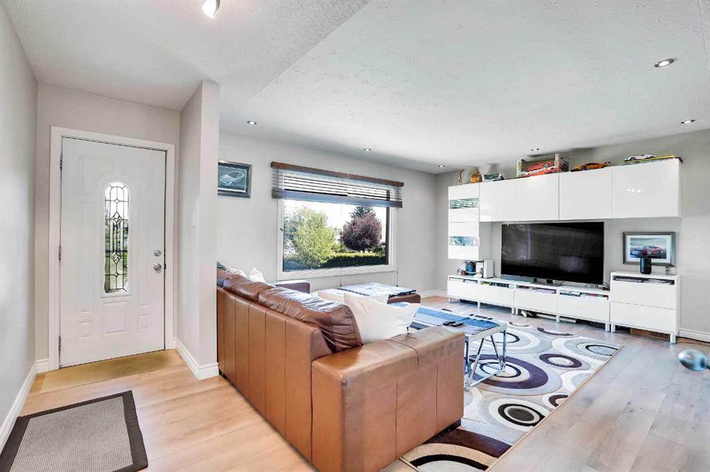 52 Harrow Crescent SW photo 4