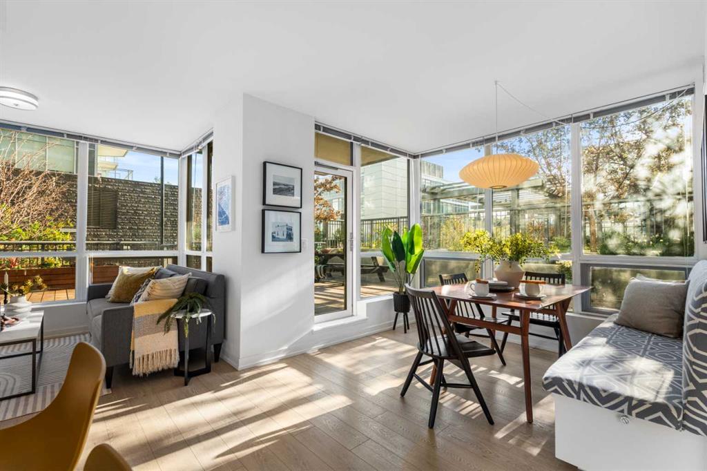 128 2 Street SW #102 photo 3