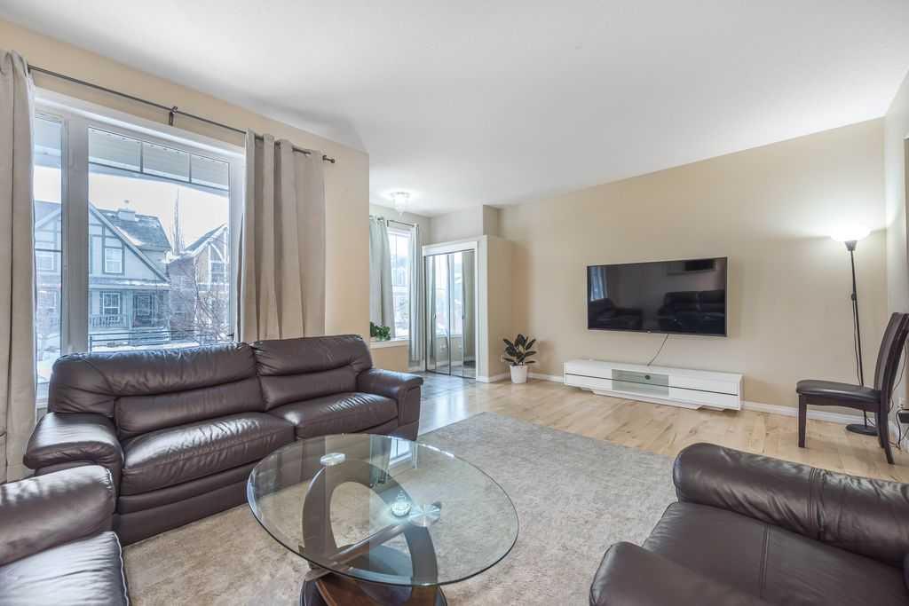1005 NEW BRIGHTON Gardens SE photo 5