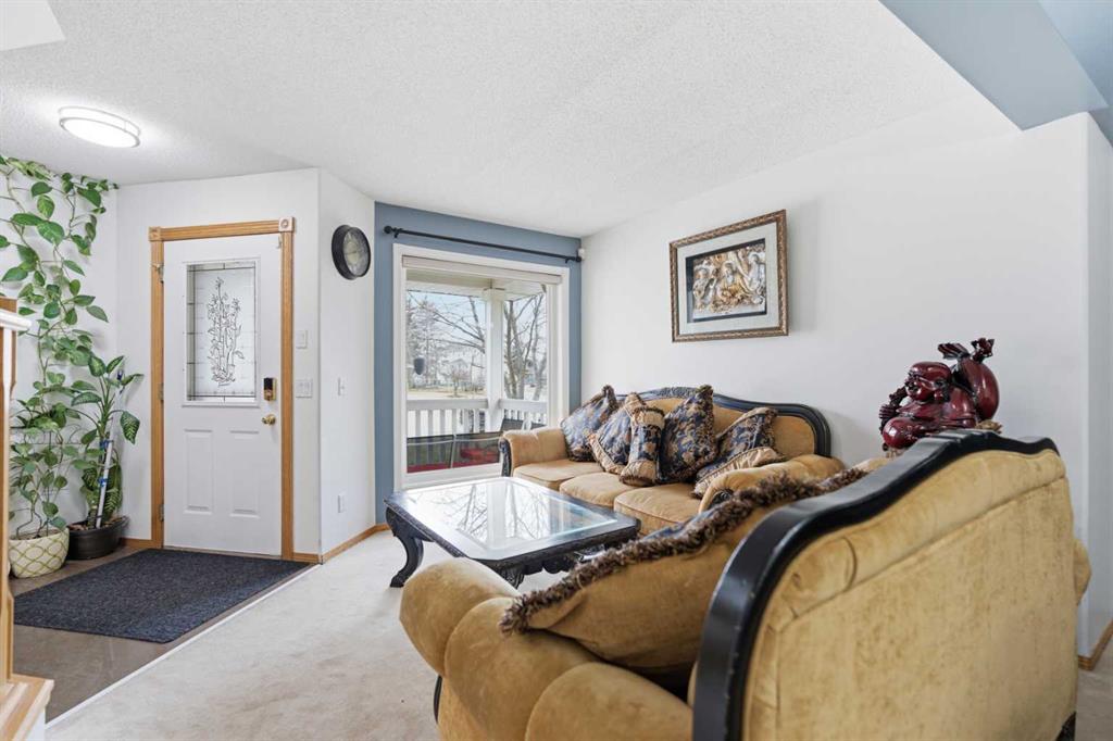83 Coral Springs Grove NE photo 4
