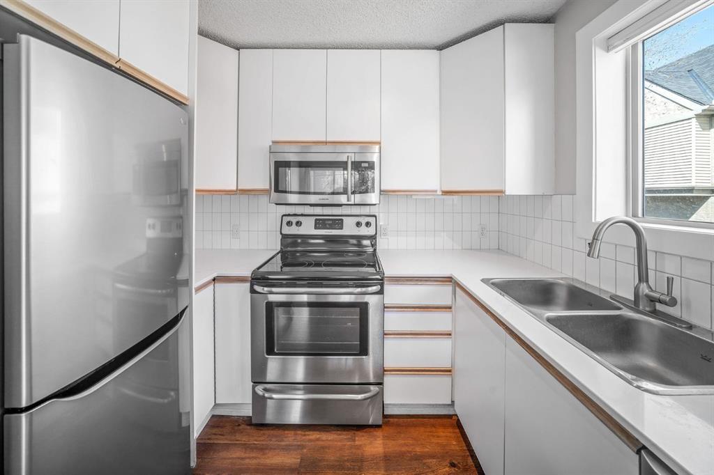808 Royal Avenue SW #207 photo 3