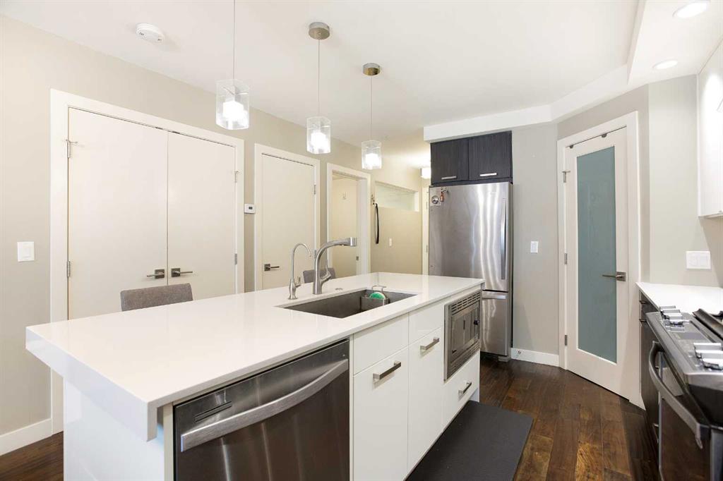 1029 15 Avenue SW #202 photo 5