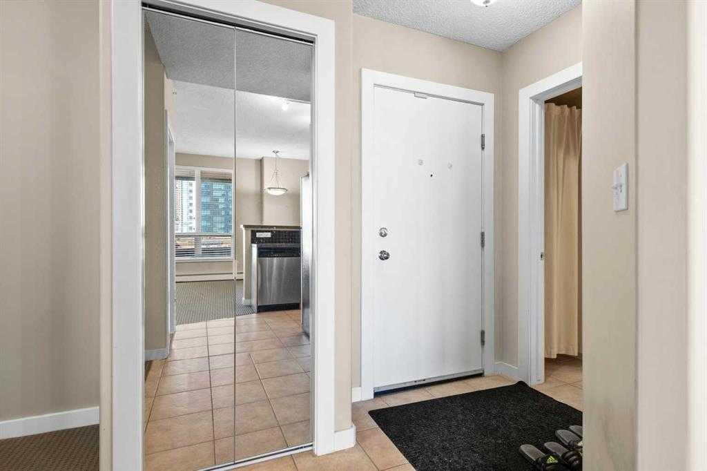 1053 10 Street SW #411 photo 3
