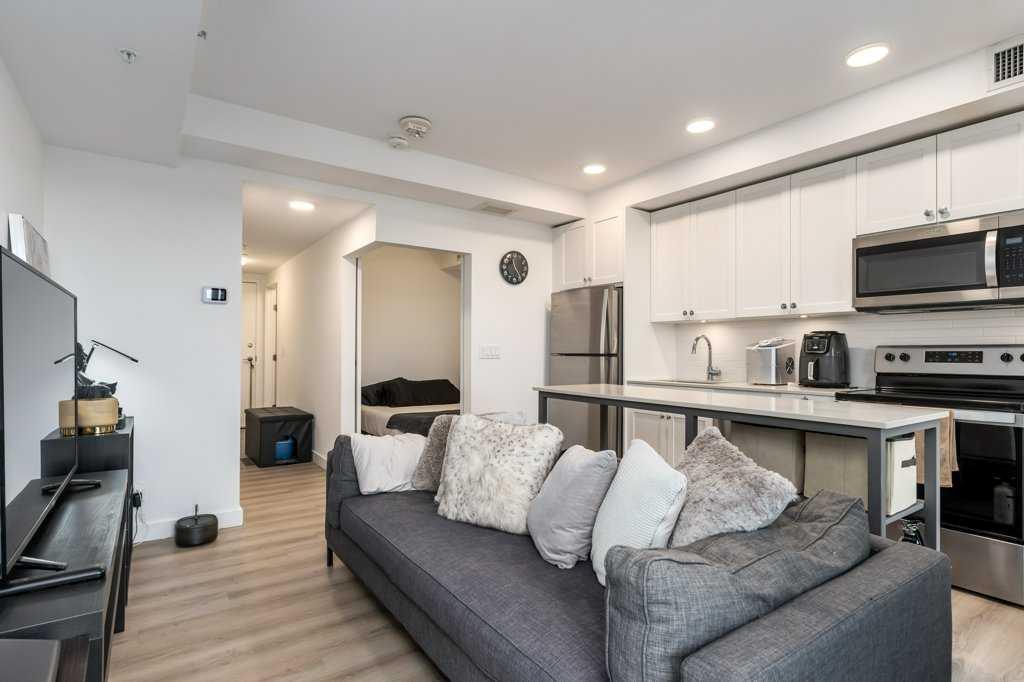 123 4 Street NE #608 photo 5