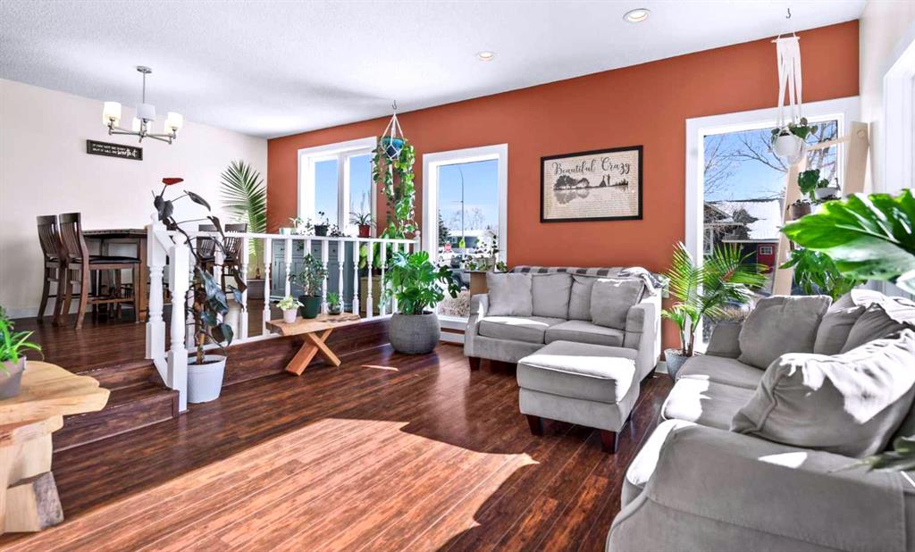 66 Elston Place SE photo 4