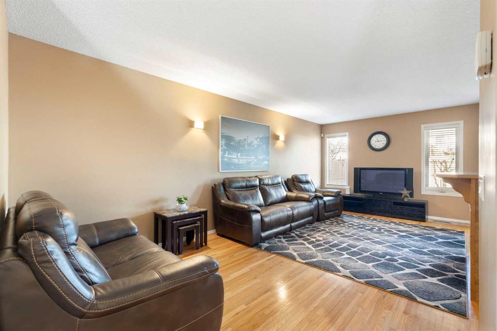 227 Bridlewood Circle SW photo 5