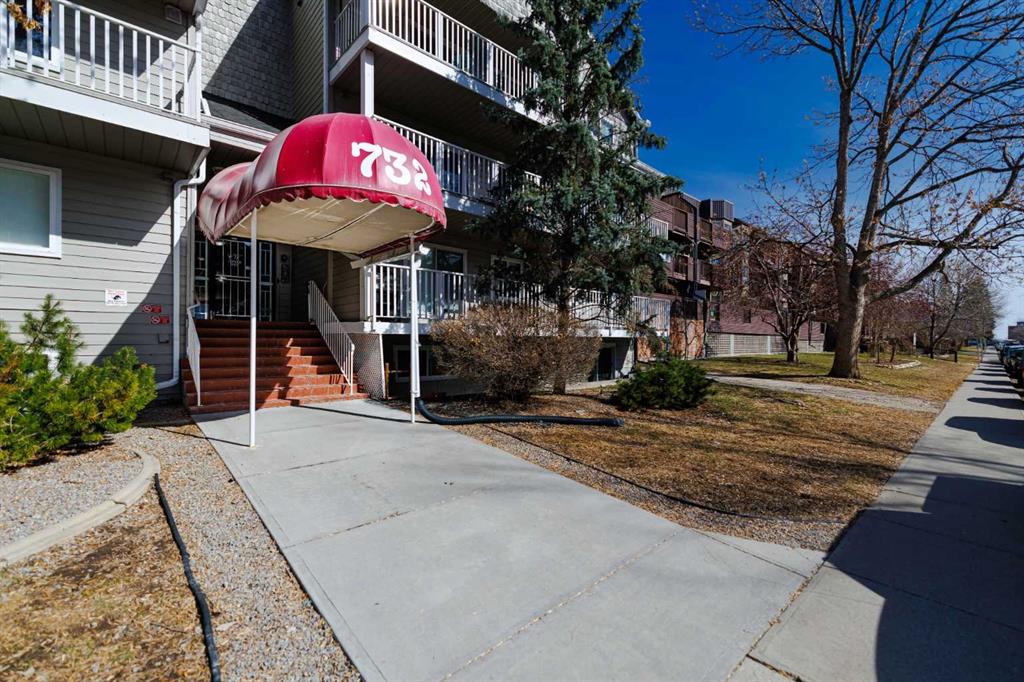 732 57 Avenue SW #403 photo 2