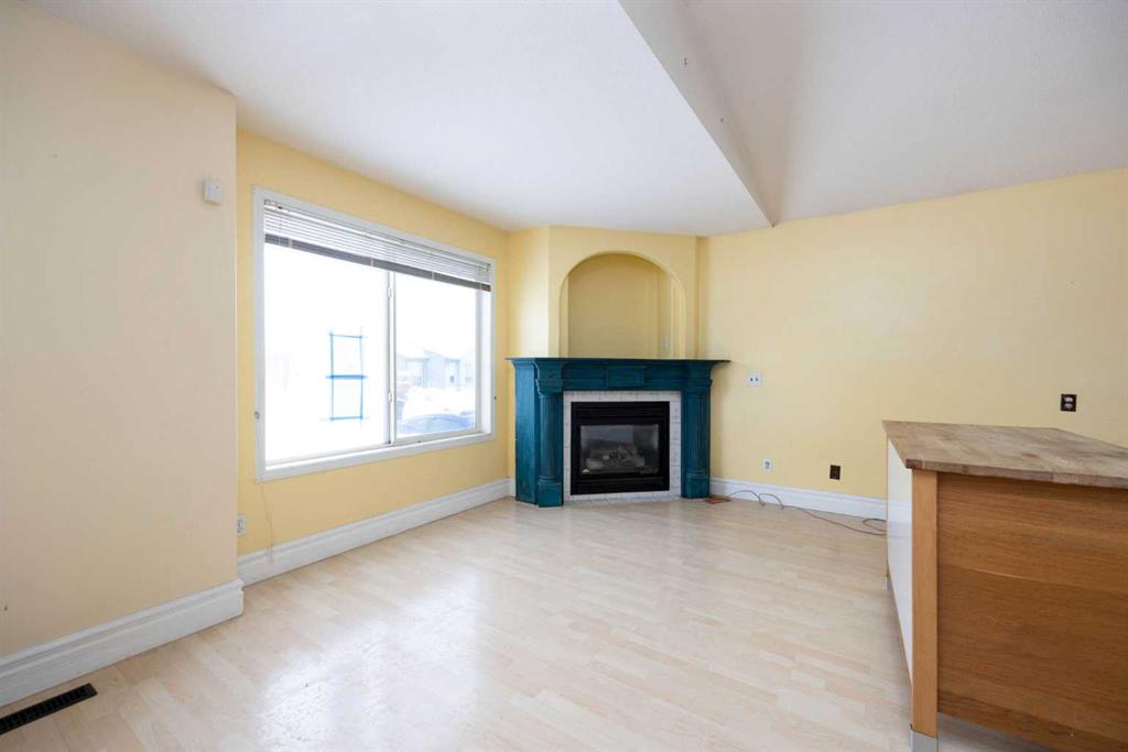 101 Black Bear Crescent photo 5