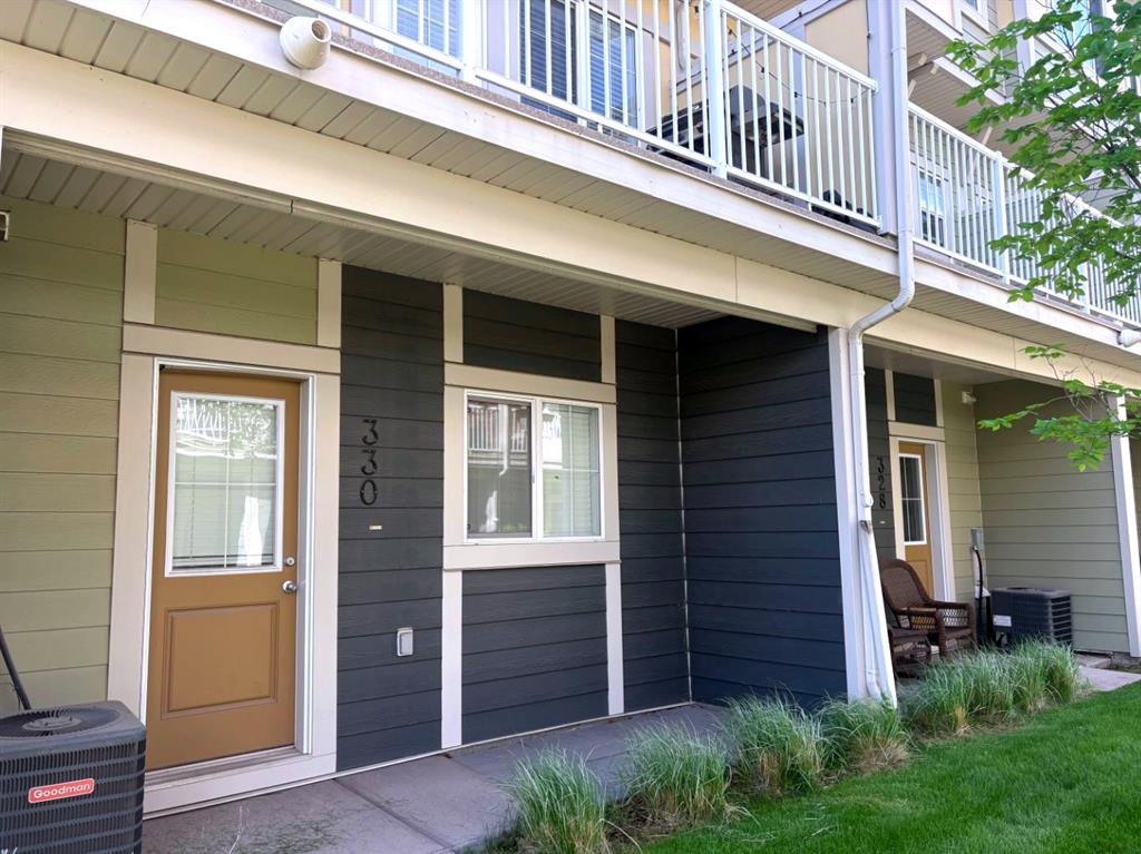 330 Marquis Lane SE photo 3