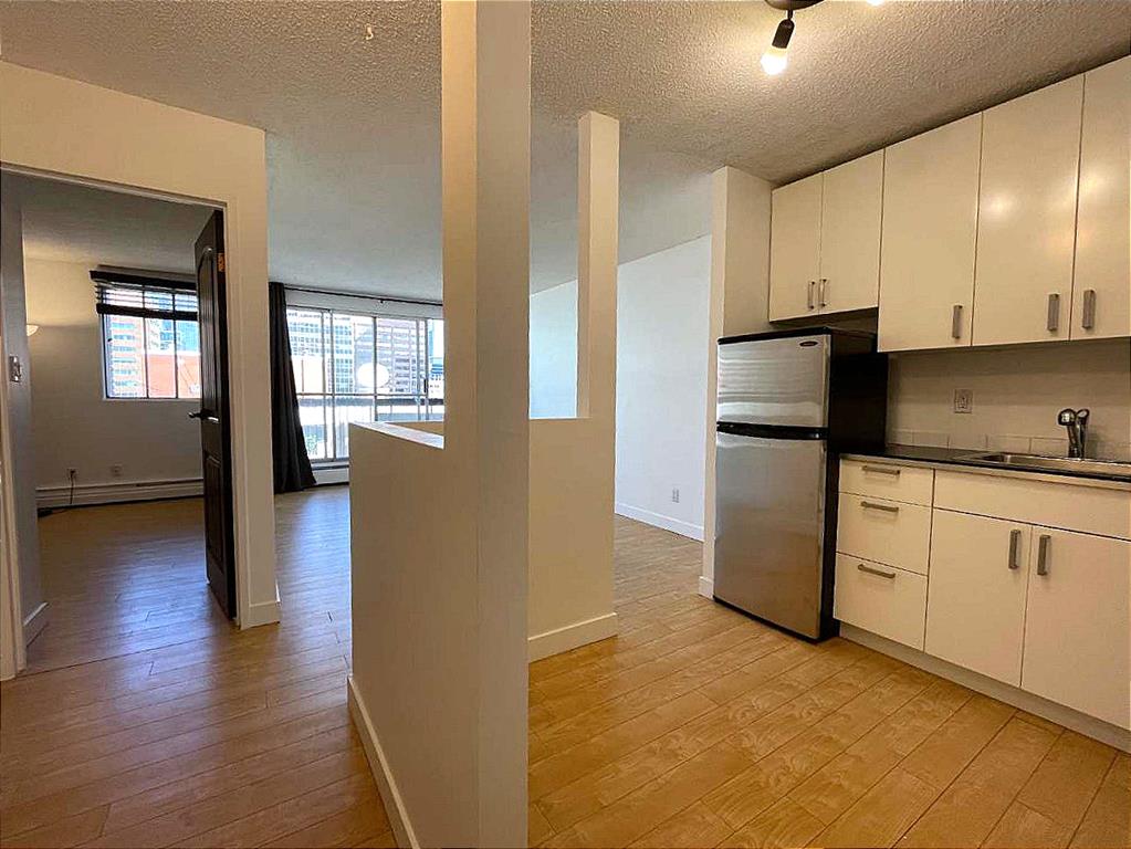 340 14 Avenue SW #808 photo 2