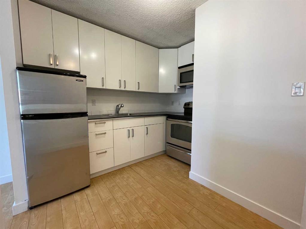 340 14 Avenue SW #808 photo 3