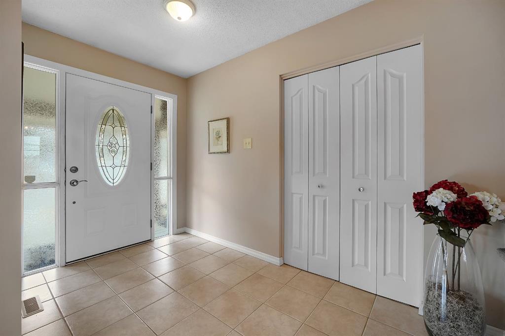 1102 Lake Christina Way SE photo 5