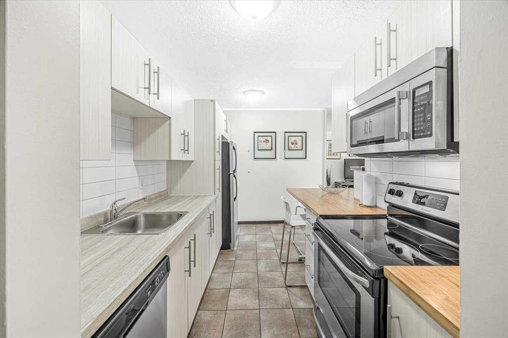 339 13 Avenue SW #311 photo 5