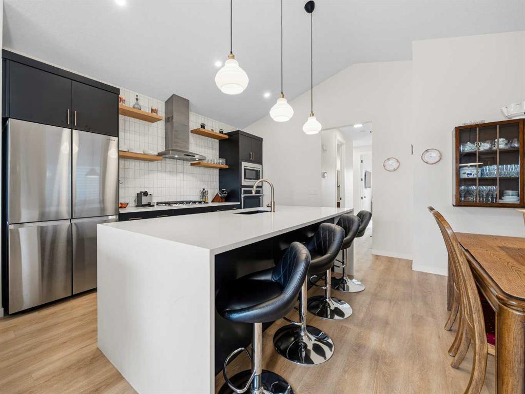 111 Haskayne Drive NW photo 2