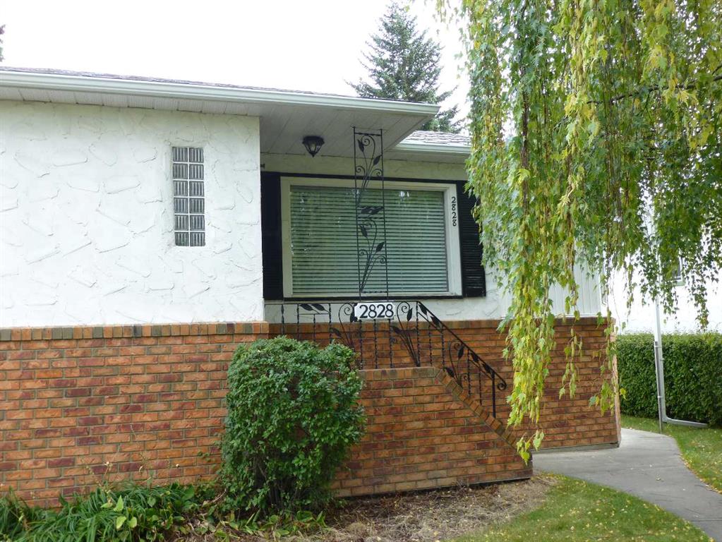 2828 25A Street SW photo 3