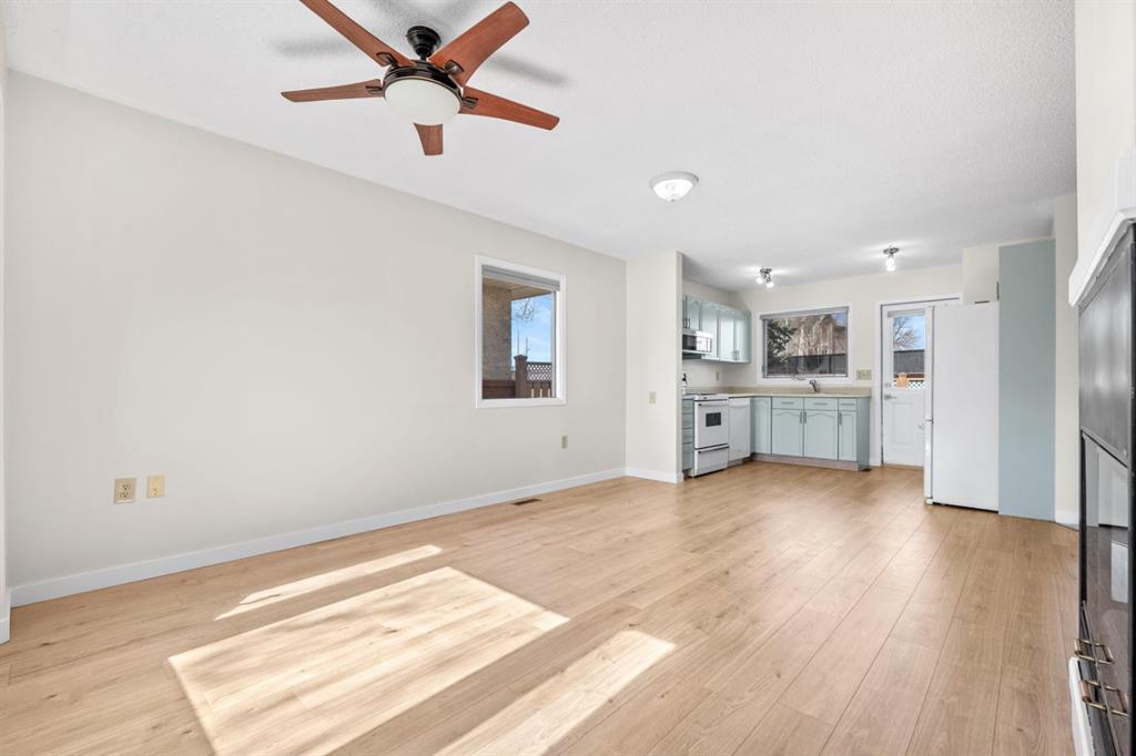 2640 Dovely Court SE photo 3